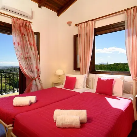 Villa Verde * Πουλάδες